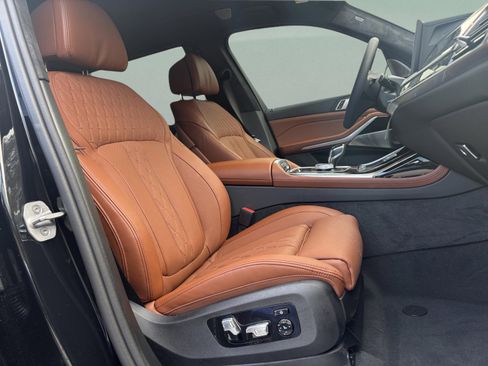 Used 2025 BMW ALPINA XB7 image 20