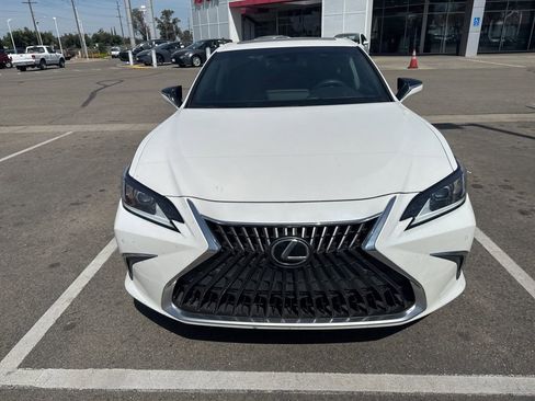 Used 2022 Lexus ES 250 w/ Premium Package image 8