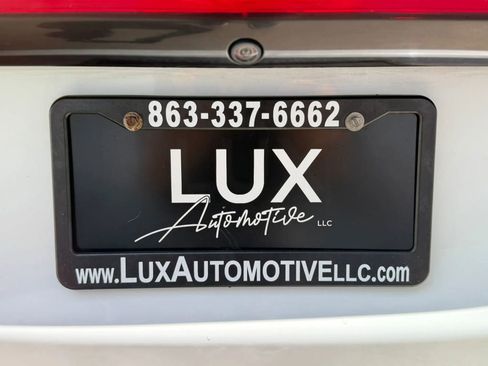Used 2023 Chrysler Pacifica Touring-L FWD image 10