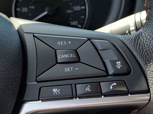 Used 2023 Nissan Kicks SR w/ SR Premium Package FWD image 21