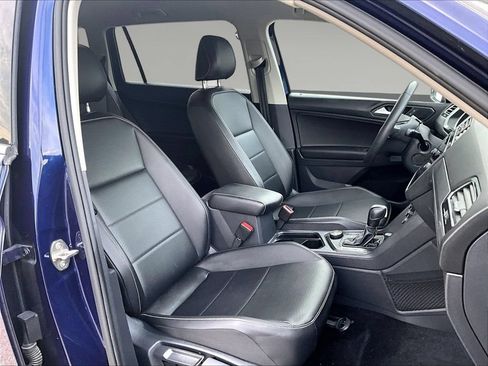 Used 2021 Volkswagen Tiguan SE AWD/4WD image 33