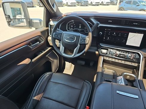 Used 2024 GMC Sierra 2500 Denali w/ Denali Reserve Package AWD/4WD image 32