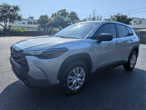 Used 2026 Toyota Corolla Cross L FWD image 8