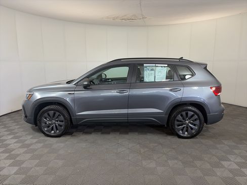 Used 2022 Volkswagen Taos S w/ IQ Drive S Package AWD/4WD image 8