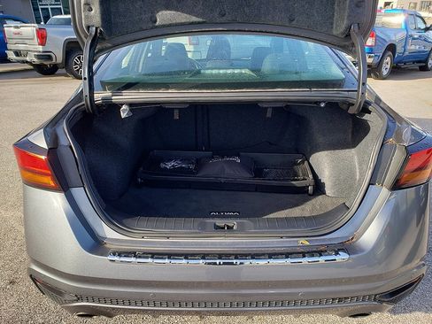 Used 2021 Nissan Altima 2.5 SR image 16