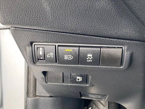 Certified 2023 Toyota Corolla Cross AWD Hybrid image 24