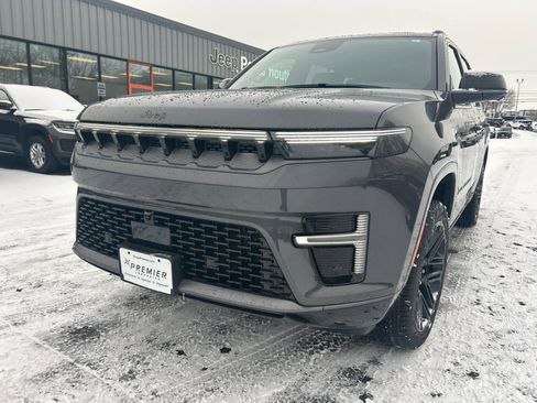 New 2026 Jeep Grand Wagoneer Limited image 13