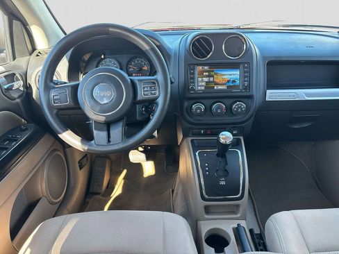 Used 2015 Jeep Compass Sport w/ Power Value Group image 9