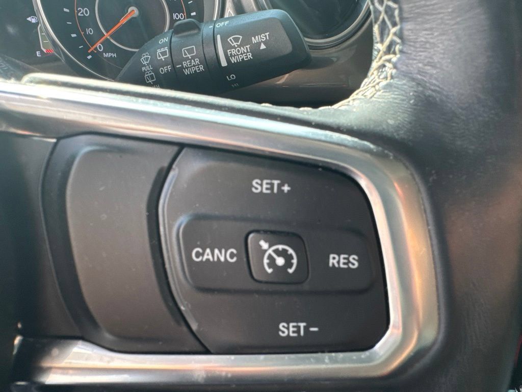 Used 2020 Jeep Wrangler Unlimited Sahara w/ Cold Weather Group AWD/4WD image 12