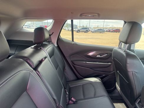 Used 2024 GMC Terrain SLT w/ Infotainment Package II AWD/4WD image 30