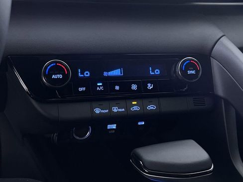 Used 2025 Hyundai Elantra Sport image 20