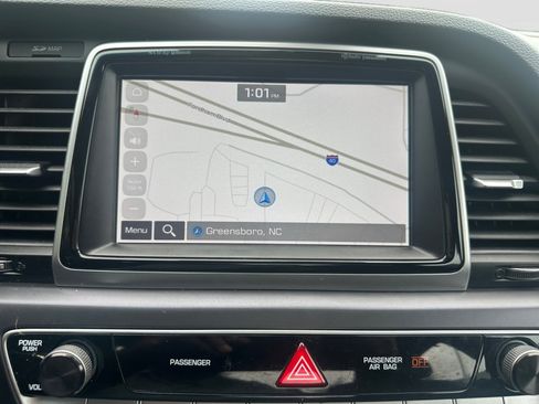 Used 2019 Hyundai Sonata Limited FWD image 21