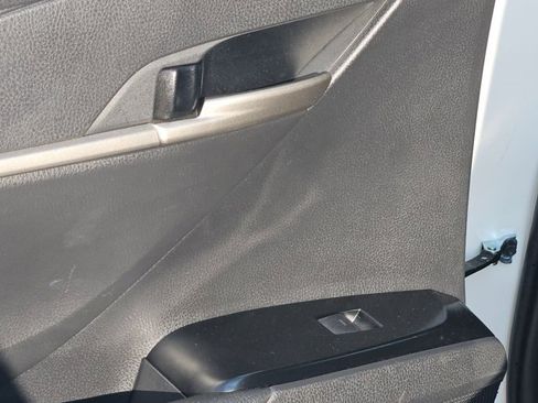 Used 2025 Toyota Camry LE image 27