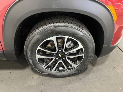 Used 2025 Chevrolet TrailBlazer LT image 22