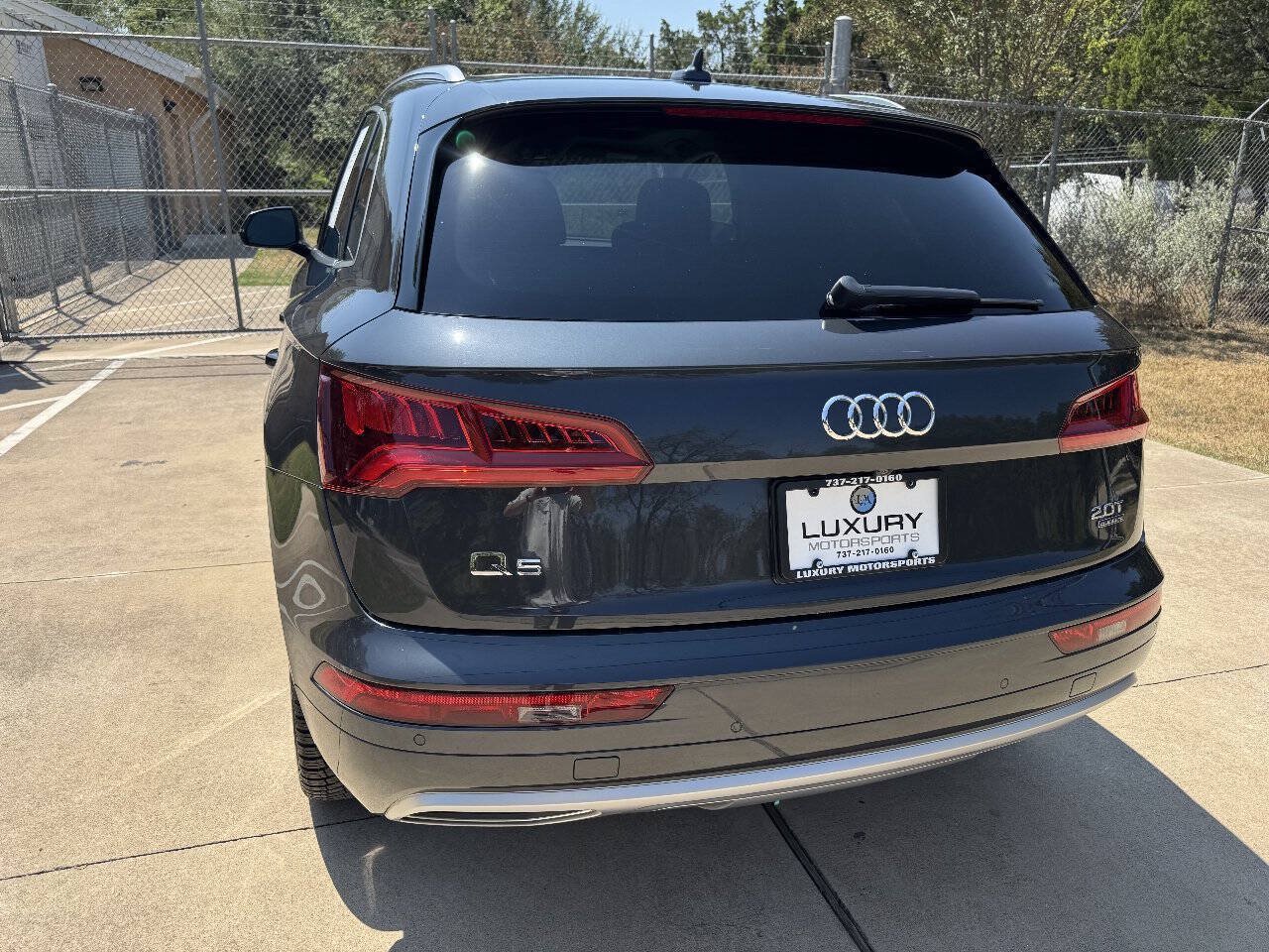 Used 2018 Audi Q5 2.0T Premium Plus w/ Premium Plus Package AWD/4WD image 7
