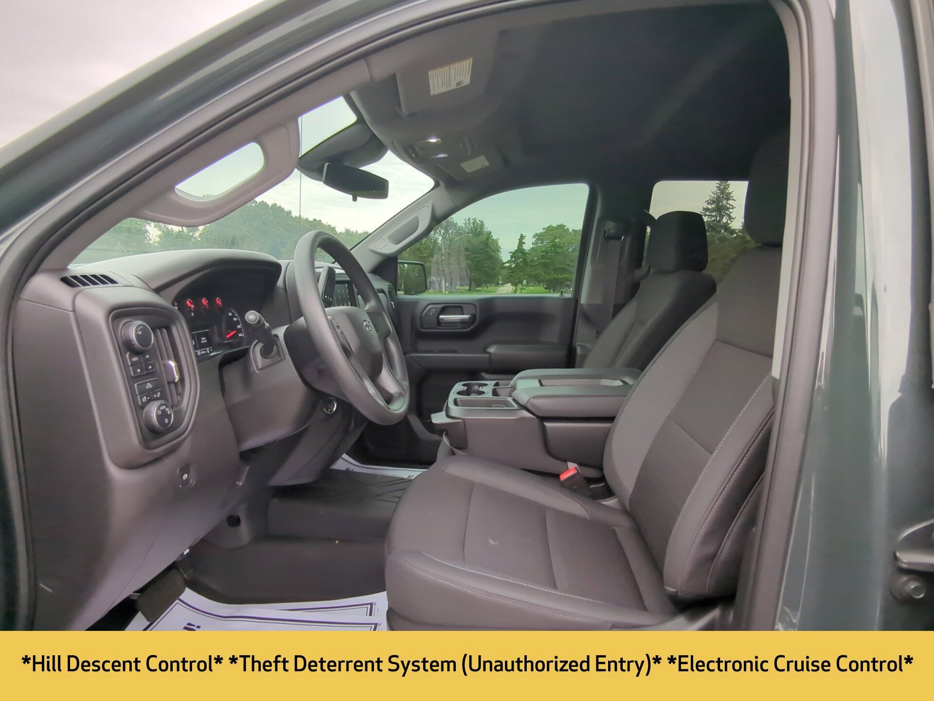 Used 2025 Chevrolet Silverado 1500 Custom Trail Boss w/ LPO, Dark Essentials Package AWD/4WD image 19