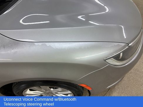 Used 2015 Chrysler 200 Limited image 16