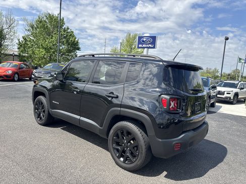Used 2017 Jeep Renegade Altitude image 18