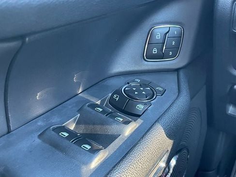 Used 2022 Ford Expedition XLT image 23