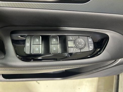 Used 2025 Nissan Murano SL AWD/4WD image 12