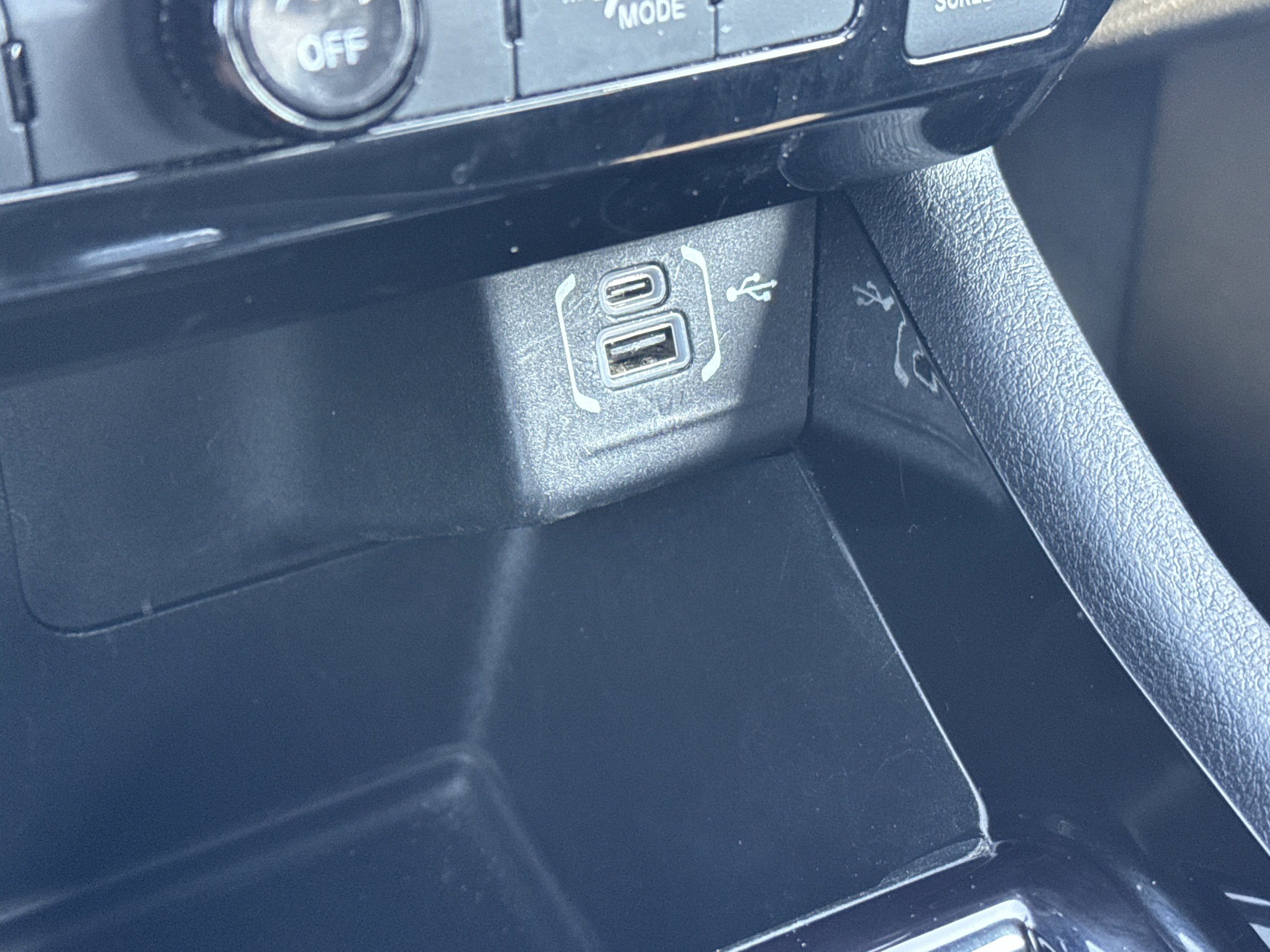 Used 2025 Jeep Compass Limited AWD/4WD image 31