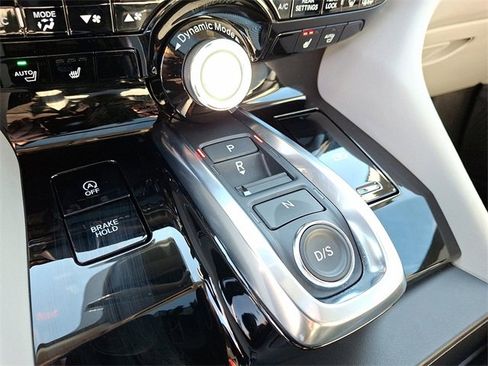 Certified 2026 Acura MDX w/ Technology Package image 17