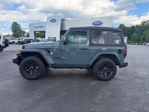 Used 2025 Jeep Wrangler Sport AWD/4WD image 2