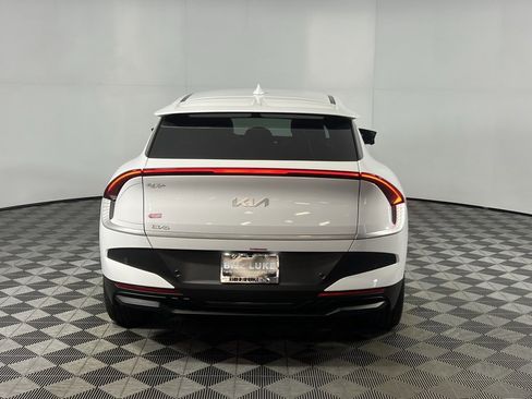 Used 2025 Kia EV6 Light w/ Light LR Technology Package image 8