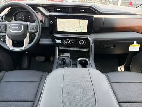 New 2026 GMC Sierra 1500 Denali w/ Denali Reserve Package AWD/4WD image 9