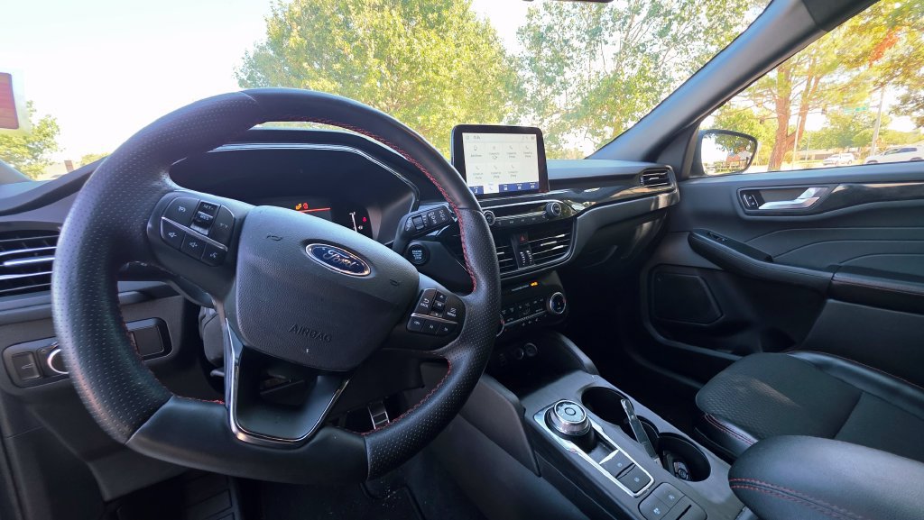 Used 2024 Ford Escape ST-Line AWD/4WD image 36