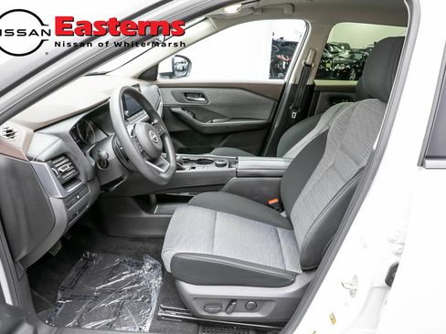 Used 2023 Nissan Rogue SV AWD/4WD image 15