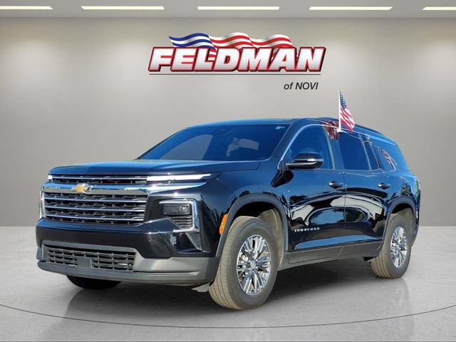 Used 2024 Chevrolet Traverse LT w/ Trailering Package FWD image 1