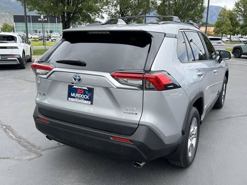 Used 2024 Toyota RAV4 XLE AWD/4WD image 8