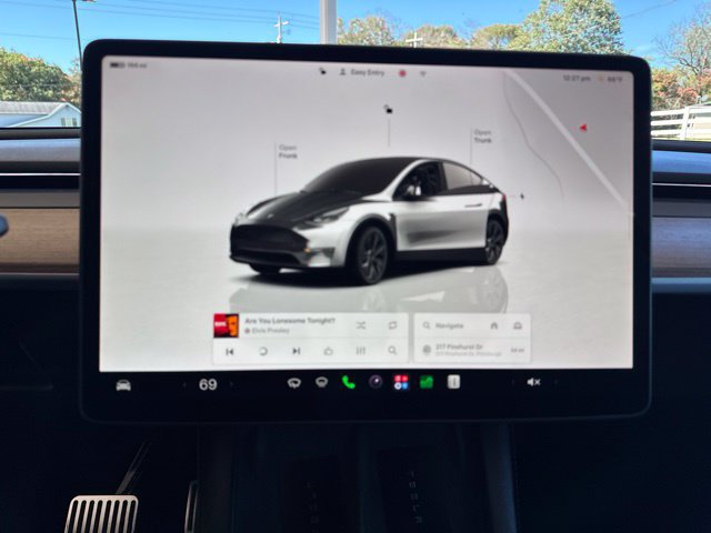 Used 2025 Tesla Model Y Long Range AWD/4WD image 17