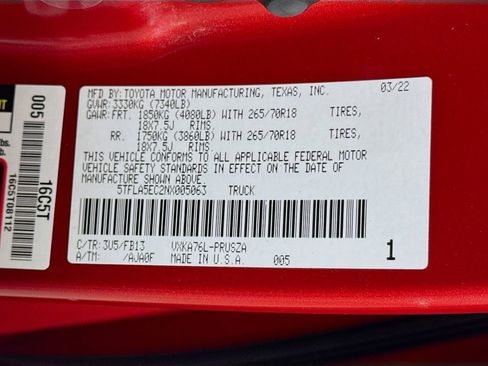 Used 2022 Toyota Tundra SR5 w/ SR5 Convenience Package image 29