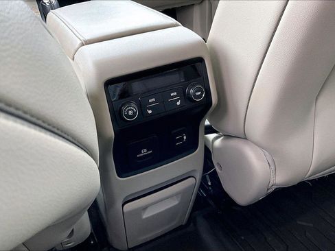 Used 2019 GMC Acadia Denali w/ Technology Package image 34