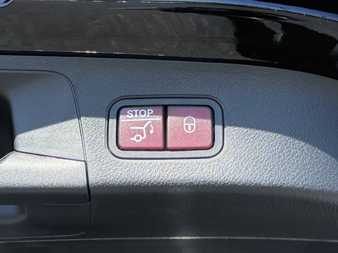 New 2026 Mercedes-Benz GLA 250 image 13