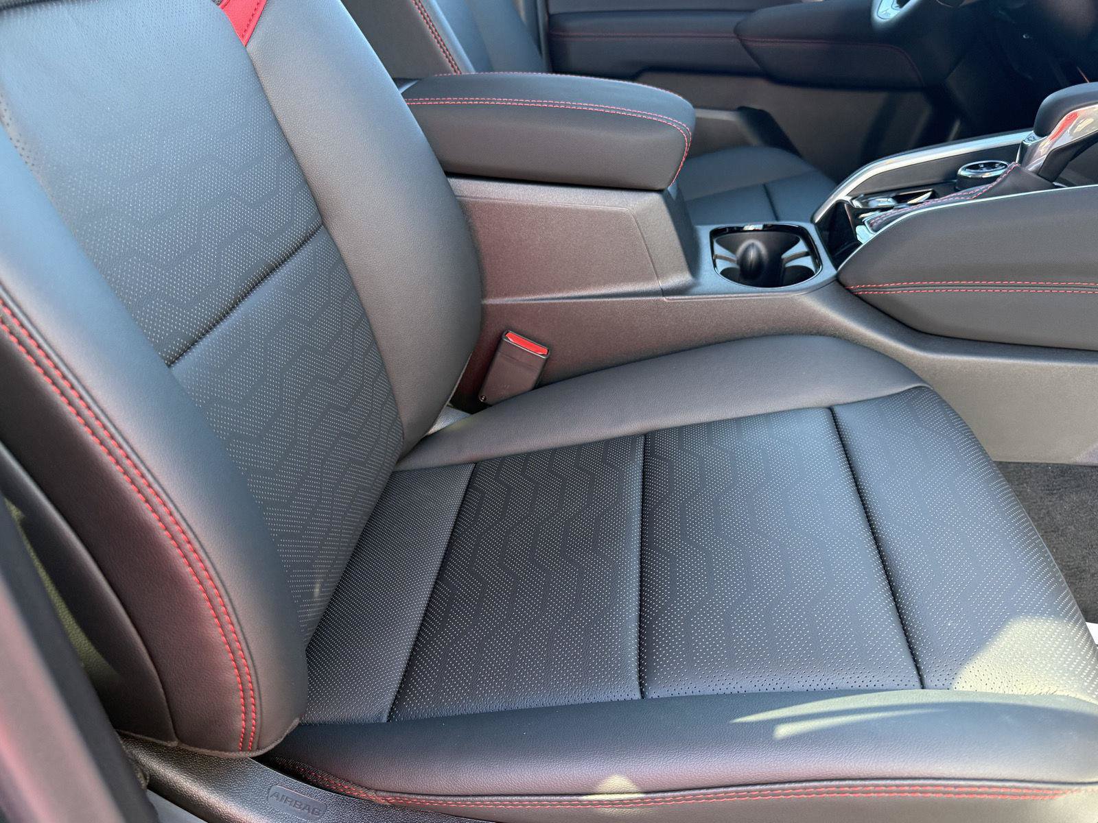 New 2026 Chevrolet Colorado Z71 w/ Technology Package AWD/4WD image 31