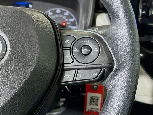 Used 2023 Toyota Corolla LE FWD image 17