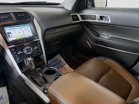 Used 2011 Ford Explorer Limited w/ 301A Rapid Spec Order Code image 23