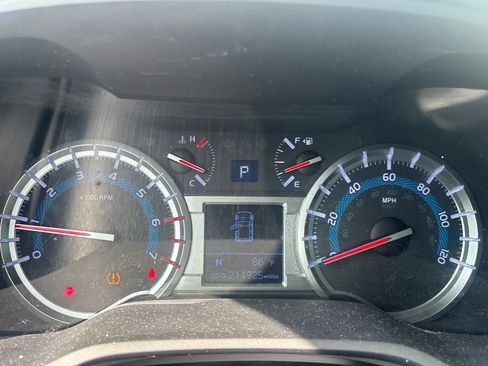 Used 2016 Toyota 4Runner SR5 Premium RWD image 4
