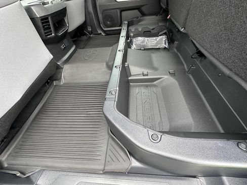 Used 2025 Toyota Tundra SR5 AWD/4WD image 43