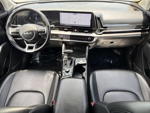 Used 2024 Kia Sportage EX AWD/4WD image 11