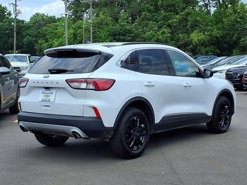 Used 2022 Ford Escape SE w/ Convenience Package AWD/4WD image 2