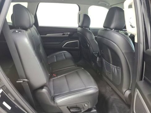 Used 2020 Kia Telluride LX FWD image 16