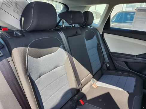 New 2025 Volkswagen Taos S image 15