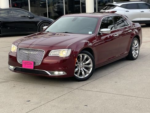 Used 2020 Chrysler 300 Limited image 9
