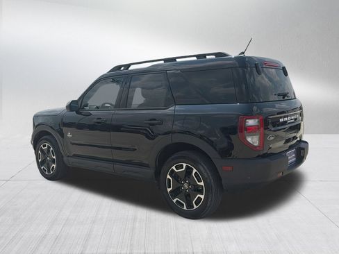 Used 2023 Ford Bronco Sport Outer Banks w/ Tech Package AWD/4WD image 7