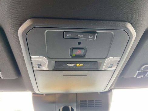 Used 2025 Toyota Tacoma SR image 20