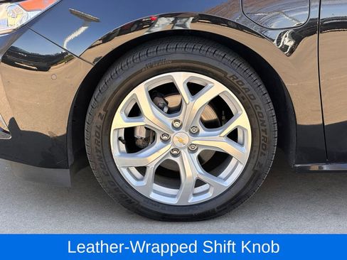 Used 2018 Chevrolet Volt Premier w/ Driver Confidence Package image 9